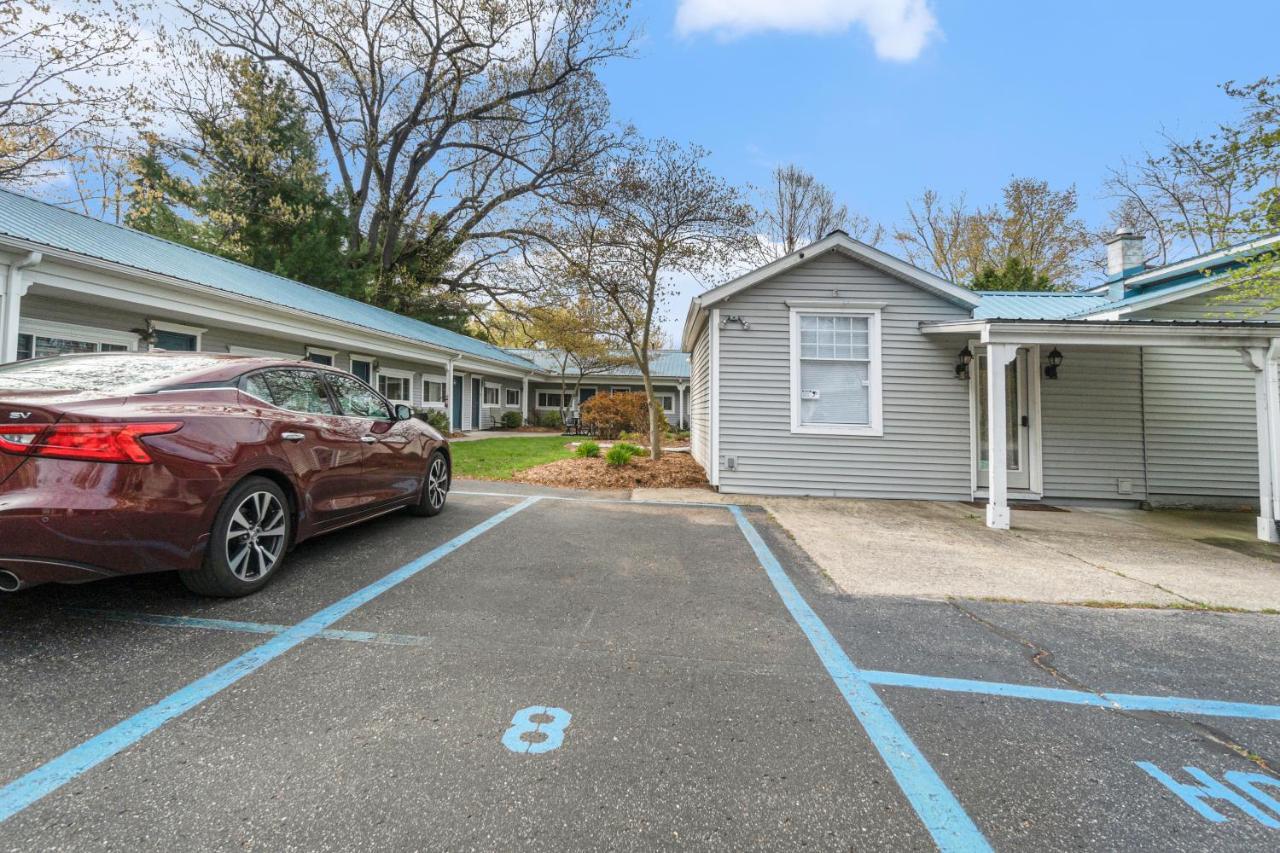 Arrowhead Resort Saugatuck Bagian luar foto